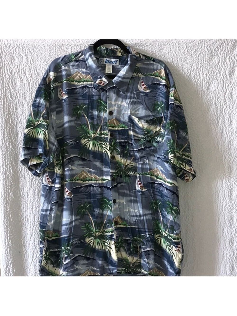 Utility Brand Men's Short Sleeve Hawaiian Island Button Down Shirt
